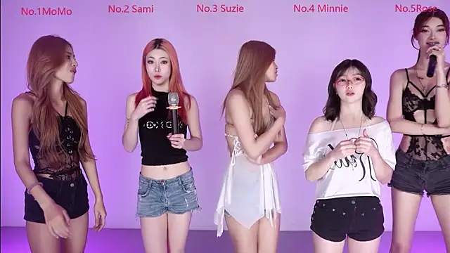 G-Velvet online show from March 4, 4:15 pm