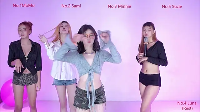 G-Velvet online show from April 22, 4:36 pm