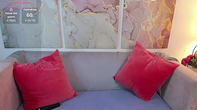 Snapshot of katymeaw chatting on July 8, 3:30 am katymeaw online show from July 8, 3:30 am