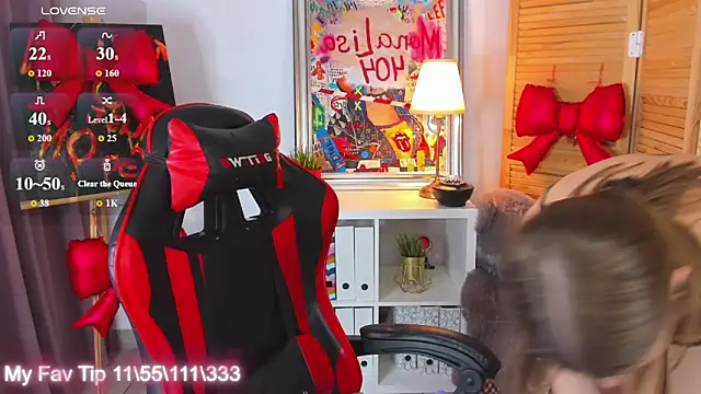 katymeaw online show from March 6, 1:33 am