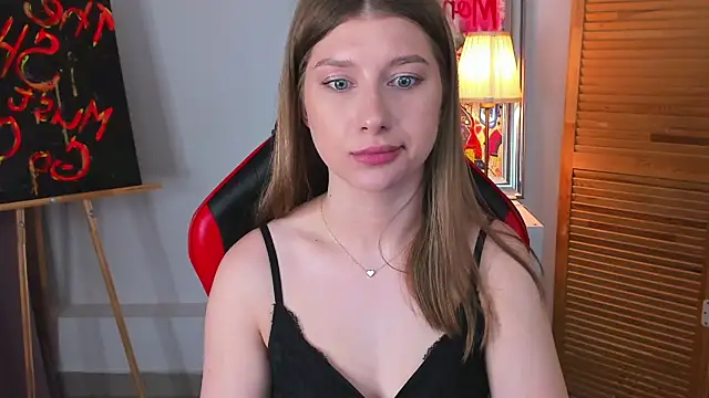 katymeaw online show from April 8, 3:30 am