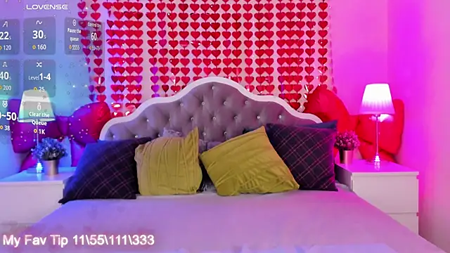 katymeaw online show from February 19, 1:35 am