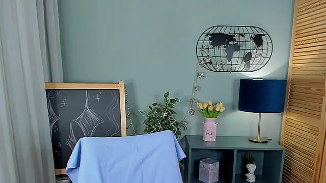 katymeaw online show from April 9, 1:29 am