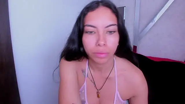 Alana Hotterr online show from December 23, 4:01 am