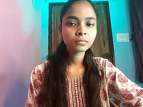 Snapshot of Maira_00 chatting on December 15, 6:19 am Maira 00 online show from December 15, 6:19 am