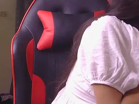 Shy nivi online show from February 22, 2:19 pm