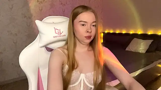 LumiSun online show from February 6, 7:21 pm