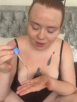 AnnieAinsx online show from May 14, 11:18 am