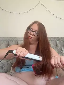AnnieAinsx online show from June 1, 9:09 am