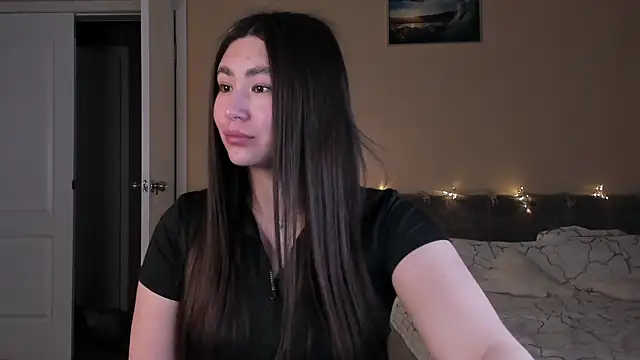 pink dove online show from December 16, 9:13 am