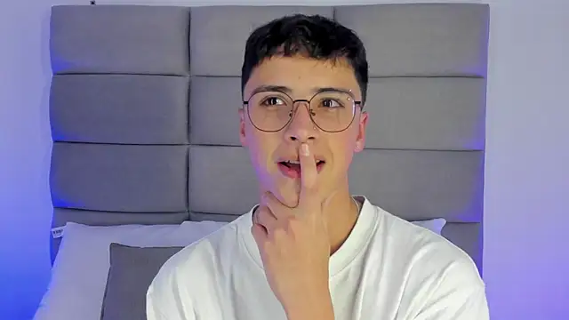 JoshClaarktt online show from June 21, 4:07 am