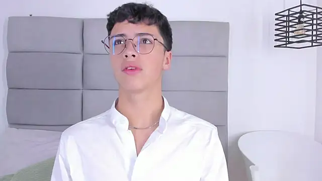 JoshClaarktt online show from March 11, 4:06 am