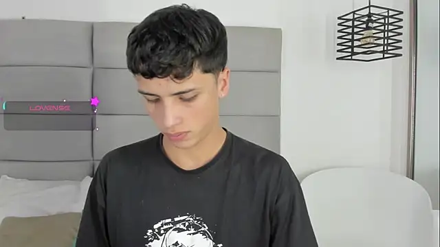 JoshClaarktt online show from April 8, 4:03 am