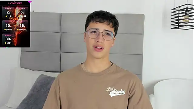 JoshClaarktt online show from May 5, 4:04 am