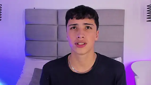 JoshClaarktt online show from June 10, 4:13 am
