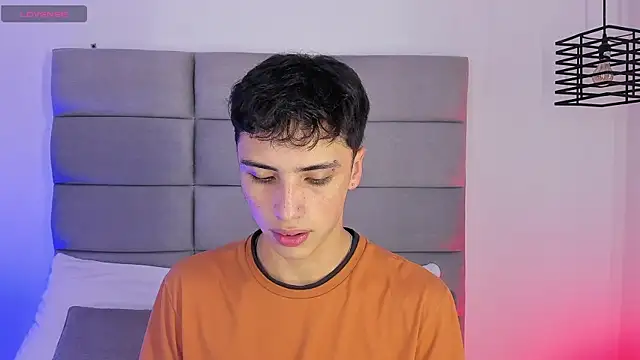 JoshClaarktt online show from July 12, 4:13 am
