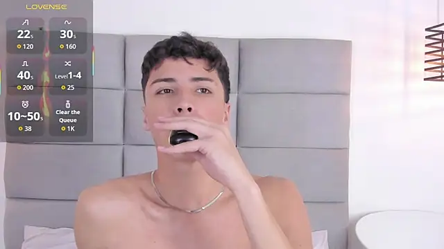 JoshClaarktt online show from March 1, 4:01 am