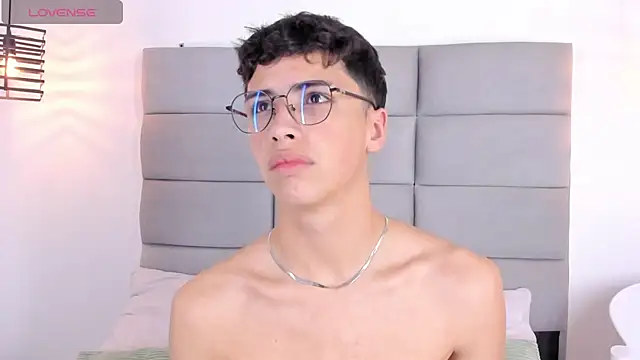 JoshClaarktt online show from March 3, 3:57 am