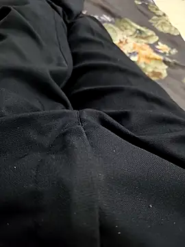 Niteenku online show from April 10, 12:45 pm