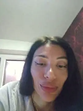 Snapshot of Leena_C chatting on June 16, 9:26 pm Leena C online show from June 16, 9:26 pm