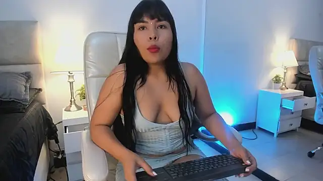 JulietaFerrer  online show from February 20, 11:23 am