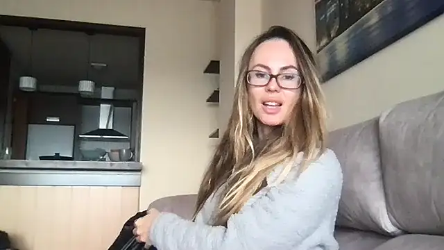 LeMilf online show from January 9, 9:16 am