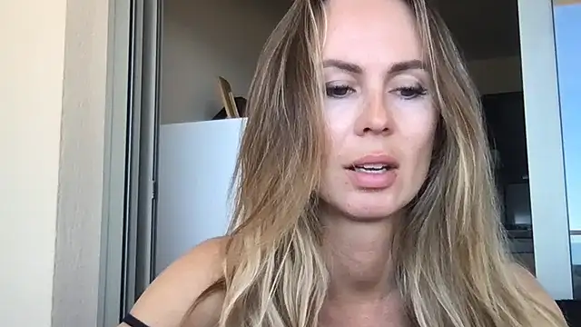 LeMilf online show from May 20, 10:23 am