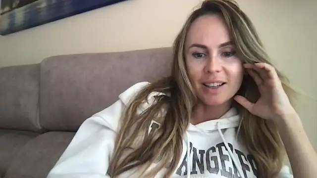 LeMilf online show from March 8, 3:37 pm