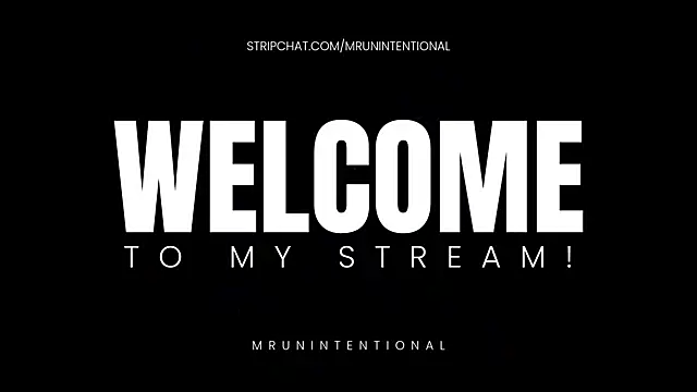 Snapshot of MrUnintentional chatting on January 13, 5:22 am MrUnintentional online show from January 13, 5:22 am