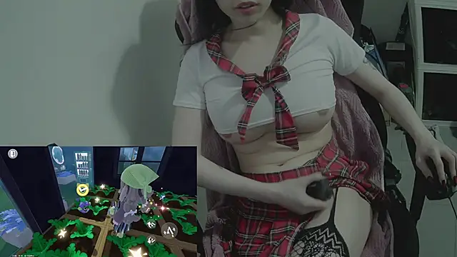 Snapshot of mommywho69 chatting on February 22, 7:59 pm mommywho69 online show from February 22, 7:59 pm