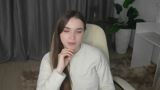 Snapshot of SachikoStratis chatting on December 18, 8:30 am SachikoStratis online show from December 18, 8:30 am