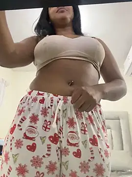 tuexotica online show from December 23, 6:23 am