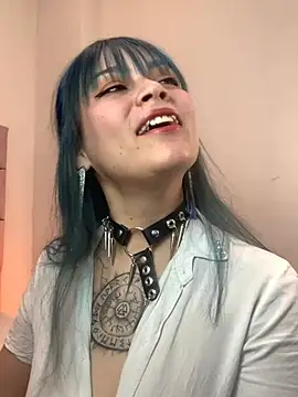 Snapshot of Adelaindiamond_ chatting on June 24, 12:37 pm Adelaindiamond online show from June 24, 12:37 pm