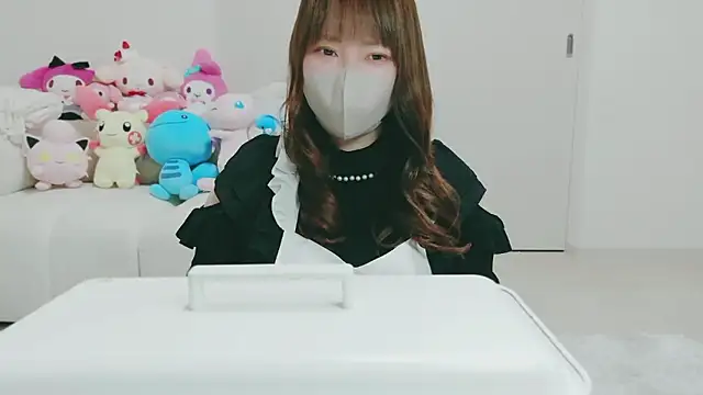 yuyuchan   online show from March 23, 11:32 am