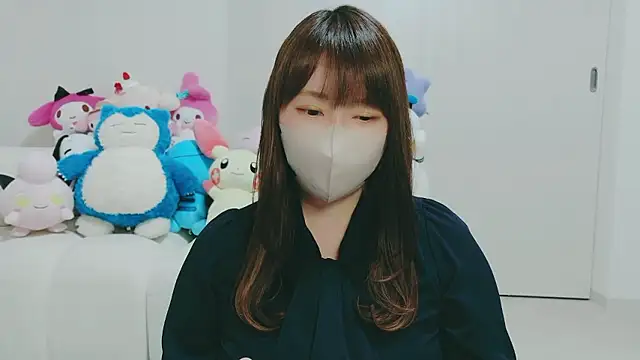 yuyuchan   online show from April 16, 11:00 am