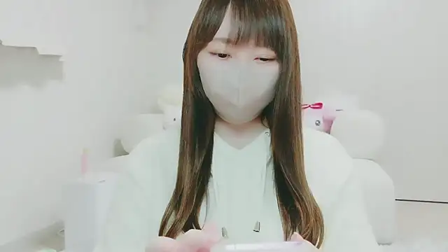 Snapshot of yuyuchan__ chatting on January 16, 11:03 am yuyuchan online show from January 16, 11:03 am