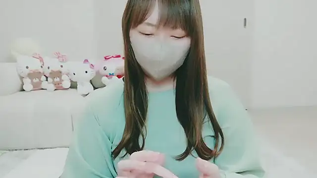 Snapshot of yuyuchan__ chatting on January 18, 6:44 pm yuyuchan online show from January 18, 6:44 pm