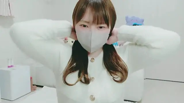 yuyuchan   online show from March 20, 11:11 am