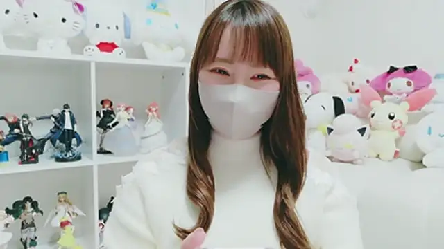 Snapshot of yuyuchan__ chatting on March 1, 10:59 am yuyuchan online show from March 1, 10:59 am