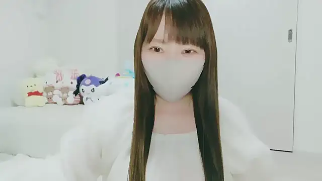 Snapshot of yuyuchan__ chatting on February 6, 10:44 am yuyuchan online show from February 6, 10:44 am