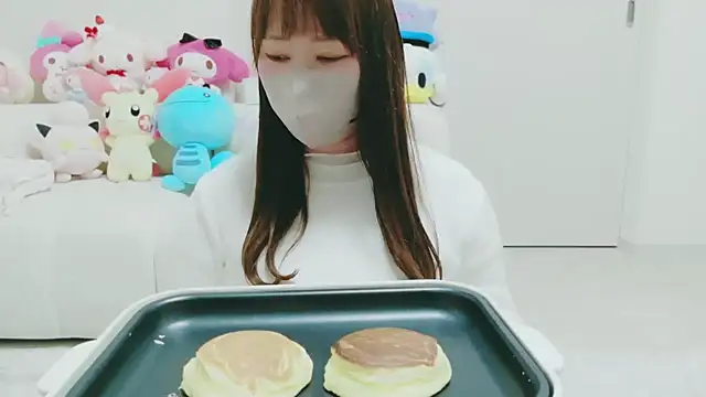 yuyuchan   online show from March 7, 10:32 am