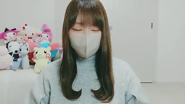 yuyuchan   online show from April 10, 10:44 am