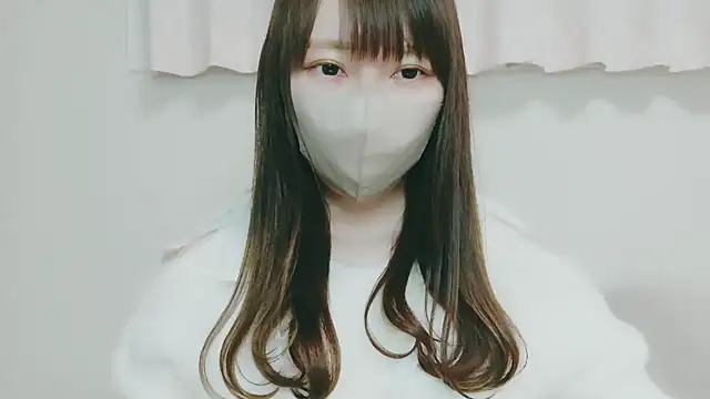 Snapshot of yuyuchan__ chatting on December 18, 10:19 am yuyuchan online show from December 18, 10:19 am