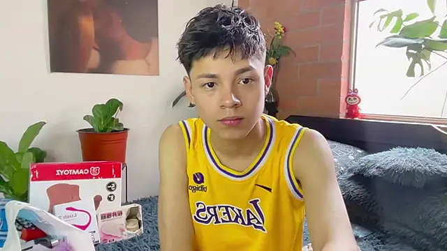 Andy Belier23 online show from March 10, 2:43 pm