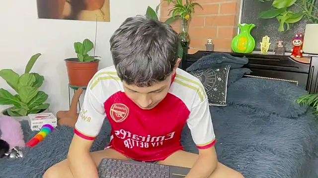 Andy Belier23 online show from March 21, 8:19 am