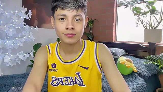 Andy Belier23 online show from February 7, 4:48 pm