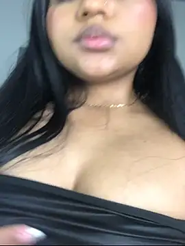 Snapshot of SalomeReed chatting on December 15, 4:57 pm SalomeReed online show from December 15, 4:57 pm