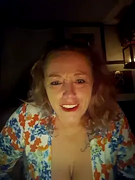 gailbee12 online show from February 7, 7:05 am