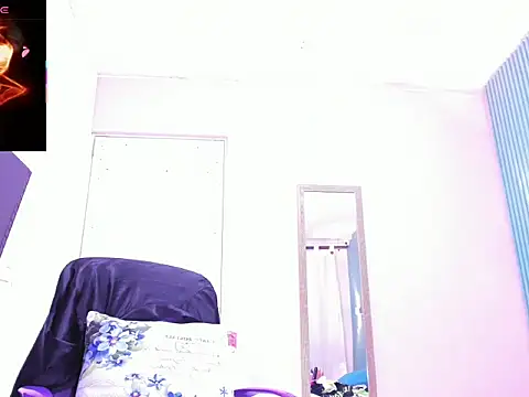 Kittymoretti online show from December 23, 4:56 am