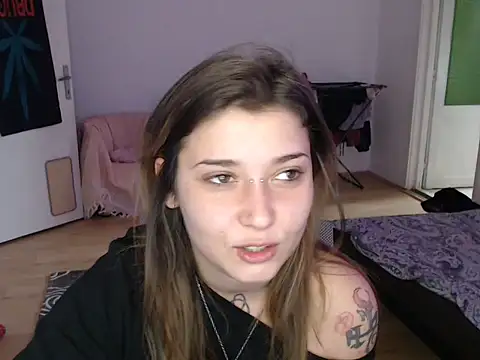 AlienforTwenty online show from December 23, 10:14 am